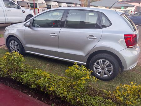 2012-Volkswagen-Polo-Vivo-16-Trendline_7