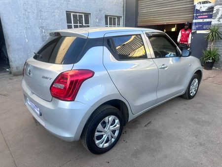 2019-Suzuki-Swift-12-GL_1