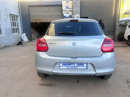 2019-Suzuki-Swift-12-GL_4