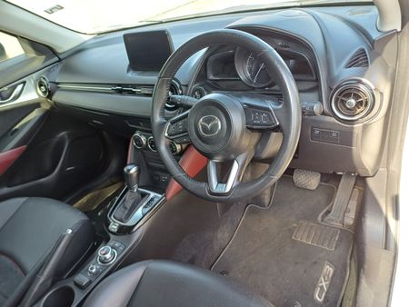 2017-Mazda-CX-3-20-INDIVIDUAL_9