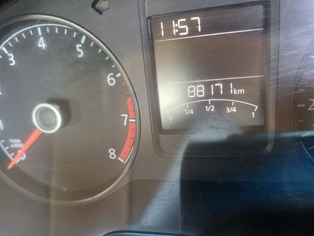 2023-Volkswagen-Polo-Vivo-16-AUTO_10