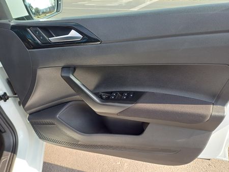 2024-Volkswagen-Polo-10TSI-COMFORTLINE-AUTO_11