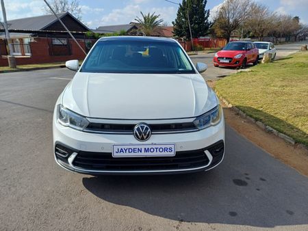 2024-Volkswagen-Polo-10TSI-COMFORTLINE-AUTO_1