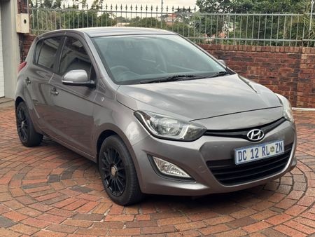 2014-Hyundai-i20-14-Fluid-Auto_1
