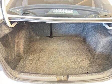 2017-Volkswagen-Polo-GP-16-Comfortline_20