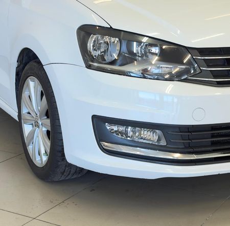 2017-Volkswagen-Polo-GP-16-Comfortline_3