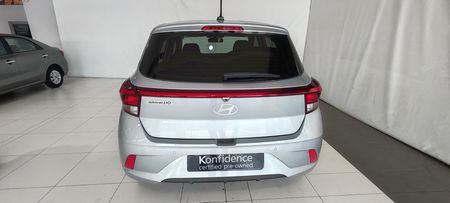 2025-Hyundai-Grand-i10-10-Motion_7