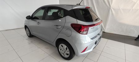 2025-Hyundai-Grand-i10-10-Motion_8