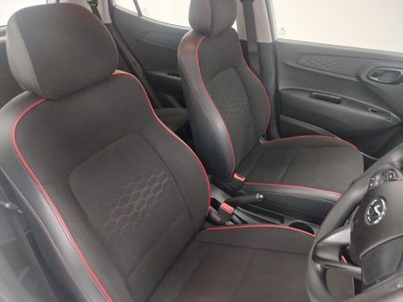 2023-Hyundai-Grand-i10-10-Motion_9