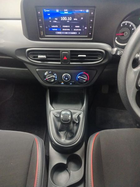 2023-Hyundai-Grand-i10-10-Motion_11