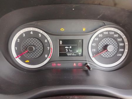 2023-Hyundai-Grand-i10-10-Motion_14