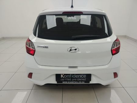 2023-Hyundai-Grand-i10-10-Motion_26
