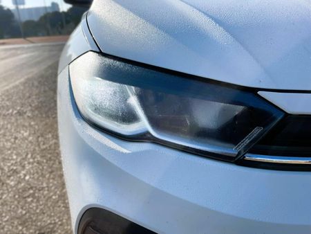2024-Volkswagen-Polo-10-TSI_15