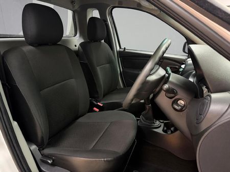 2023-Nissan-NP200-16-AC-Safety-Pack_9