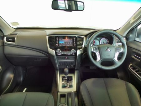 2021-Mitsubishi-Triton-24-Di-Dc-Auto-Double-Cab_7