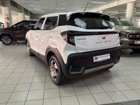 2026-Mahindra-XUV-3XO-12T-MX2_6
