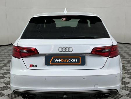 2014-Audi-S3-Sportback-quattro-Auto_16