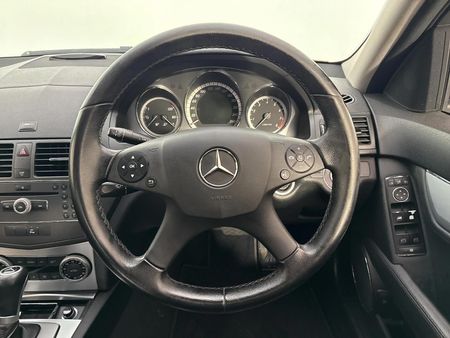 2010-Mercedes-Benz-C-Class-C-200K-Classic-Auto_11