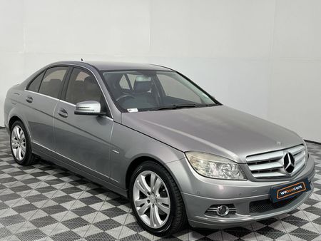2010-Mercedes-Benz-C-Class-C-200K-Classic-Auto_15