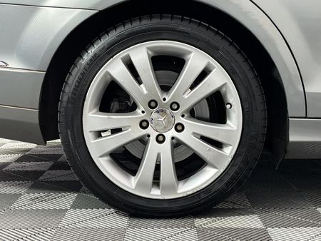 2010-Mercedes-Benz-C-Class-C-200K-Classic-Auto_7