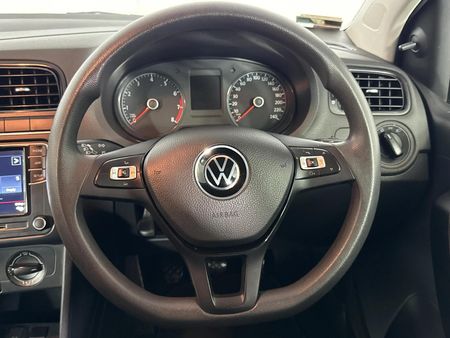 2024-Volkswagen-Polo-Vivo-14-Trendline-5-dr_11