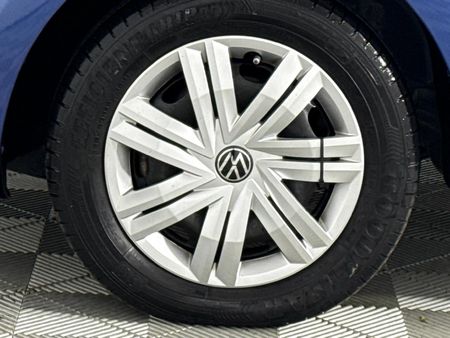 2024-Volkswagen-Polo-Vivo-14-Trendline-5-dr_4