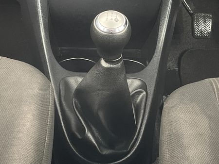 2020-Toyota-Etios-15-Sport-LTD-Edition-5-dr_10