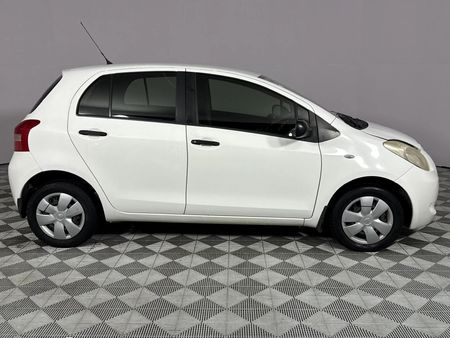 2007-Toyota-Yaris-T1-5-dr_16