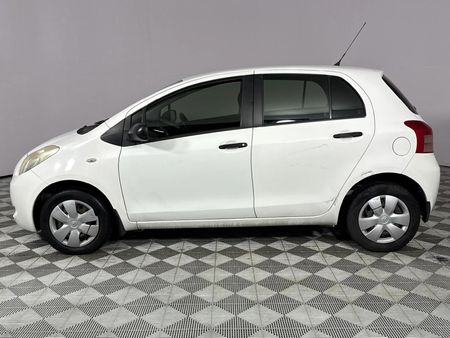 2007-Toyota-Yaris-T1-5-dr_18