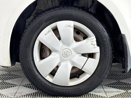 2007-Toyota-Yaris-T1-5-dr_4