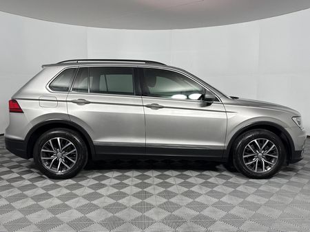 2017-Volkswagen-Tiguan-14-TSI-Comfortline-92kW_16