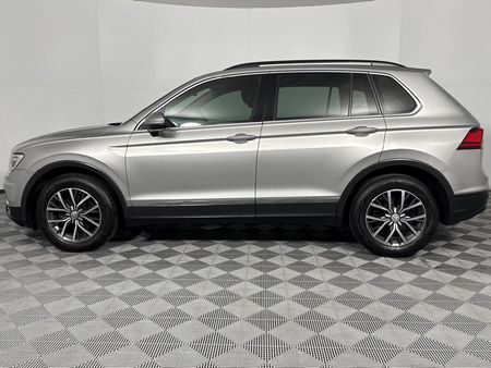 2017-Volkswagen-Tiguan-14-TSI-Comfortline-92kW_18