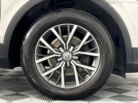 2017-Volkswagen-Tiguan-14-TSI-Comfortline-92kW_5