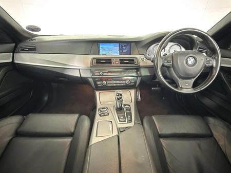 2011-BMW-5-Series-535i-Individual-Auto_1