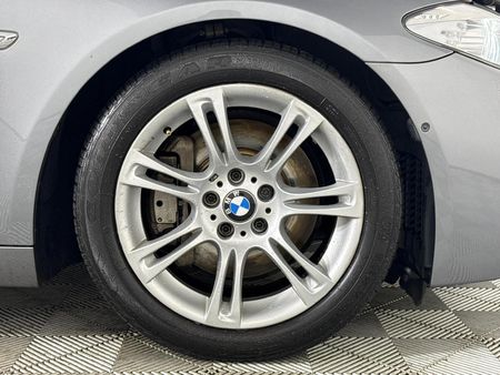 2011-BMW-5-Series-535i-Individual-Auto_4