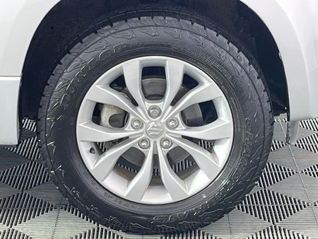 2016-Suzuki-Grand-Vitara-24-Dune_5