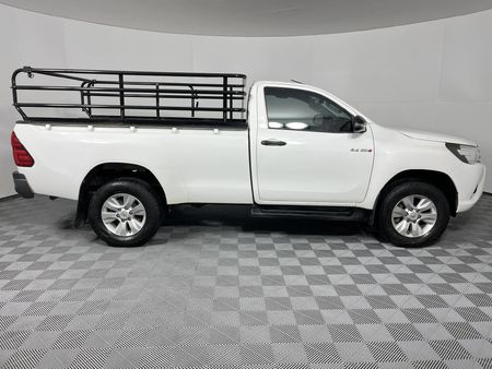 2018-Toyota-Hilux-24-GD-6-SRX-4x4-Single-Cab_12