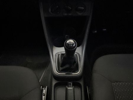 2019-Volkswagen-Polo-Vivo-14-Trendline-5-dr_16