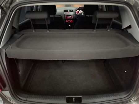 2019-Volkswagen-Polo-Vivo-14-Trendline-5-dr_19