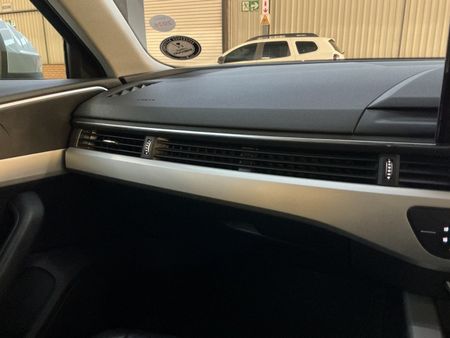 2023-Audi-A4-20-TFSI-Auto-35-TFSI_23