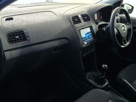 2026-Volkswagen-Polo-Vivo-16-Life_9
