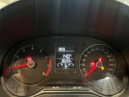 2023-Volkswagen-Polo-Vivo-14-Trendline-5-dr_10