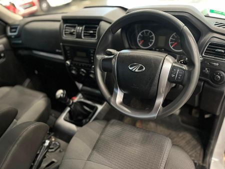 2023-Mahindra-Pik-Up-22-mHawk-S6-4x4-Single-Cab_9
