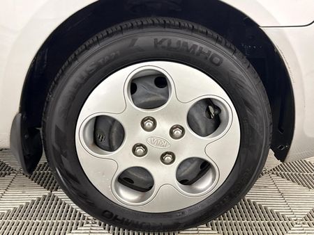 2011-Kia-Picanto-11-Striker_3