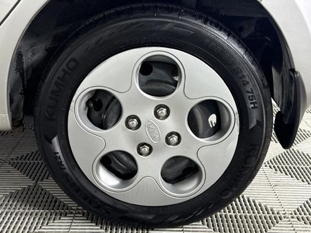 2011-Kia-Picanto-11-Striker_5