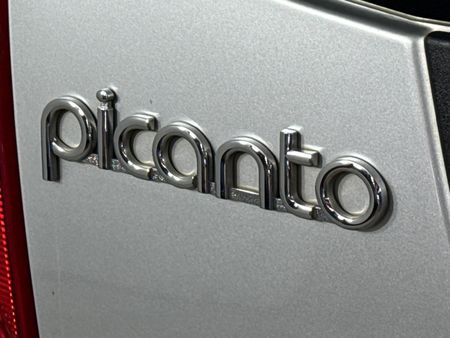 2011-Kia-Picanto-11-Striker_8