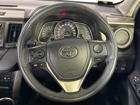 2015-Toyota-RAV4-20-GX-Auto_12