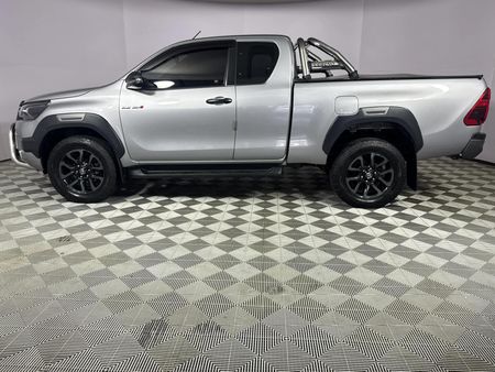 2022-Toyota-Hilux-28-GD-6-Raised-Body-Legend-Auto-Extended-Cab_15