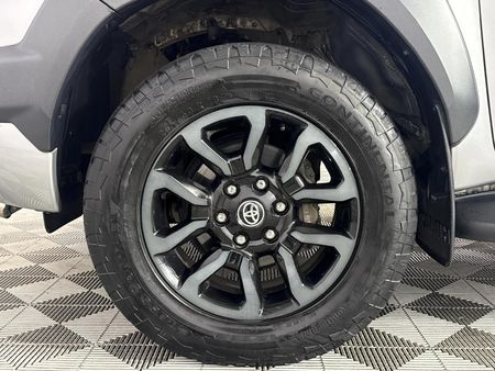 2022-Toyota-Hilux-28-GD-6-Raised-Body-Legend-Auto-Extended-Cab_2