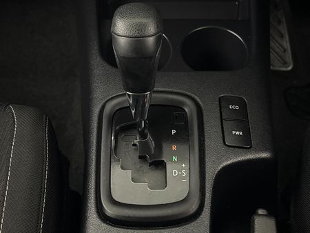 2025-Toyota-Hilux-24-GD-6-Raised-Body-Raider-Auto-Double-Cab_9